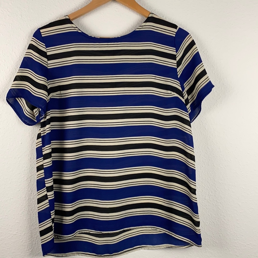 Femme See-through Tee. Size L.